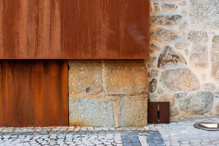 记录时光的材质：10个运用耐候钢（Corten Steel）的当代项目 - 3 的图像 30