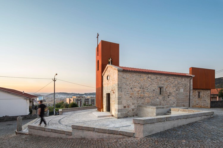 记录时光的材质：10个运用耐候钢（Corten Steel）的当代项目 - 9 的图像 30