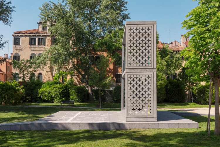 专访 Alejandro Aravena ，探讨渐进式解决方案与零净碳排放混凝土 - 3 的图像 34